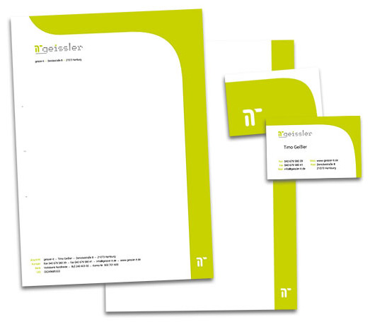 Corporate Design in Visitenkarte, Briefbogen und Logoentwicklung für einen IT-Fachmann, grün-weiß gehalten